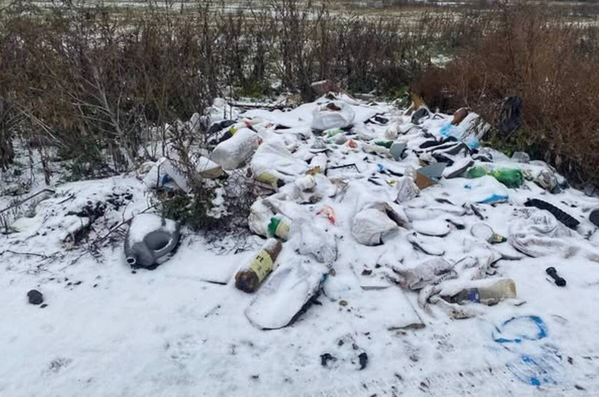 На Вінниччині в одному із сіл ліквідували стихійне сміттєзвалище