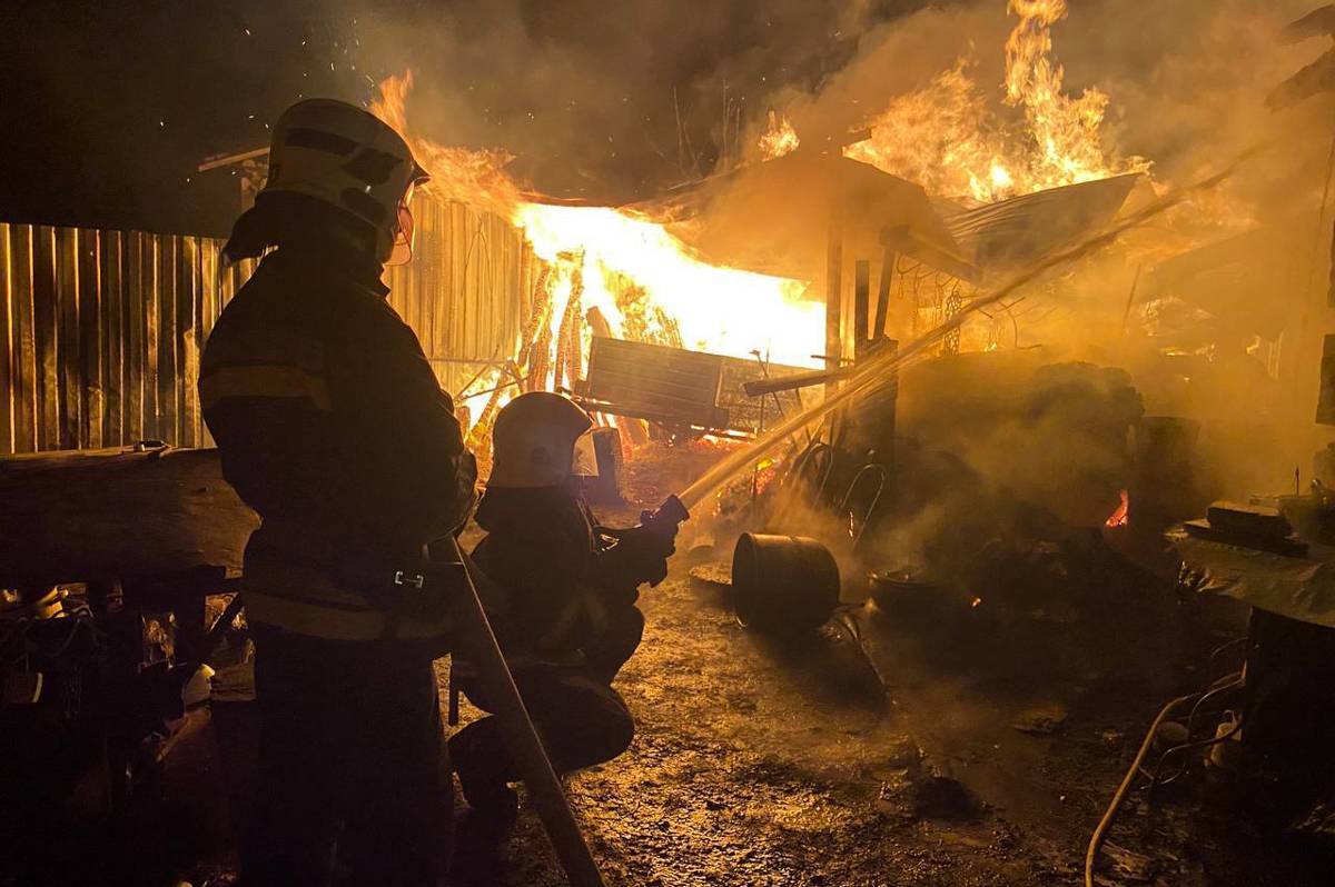 Рятувальники Вінниччини працювали без відпочинку: ліквідували сім пожеж за вихідні