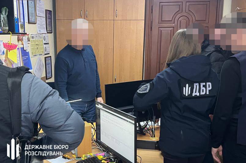 На Вінниччині посадовець закупив спецзасоби для ДСНС удвічі дорожче за ринкову ціну: подробиці