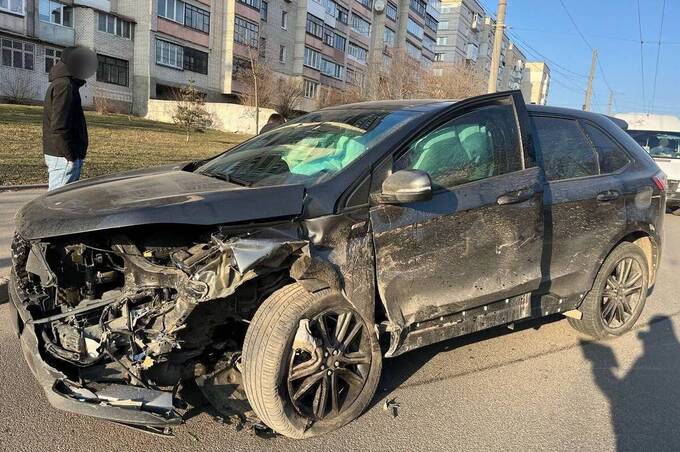 ДТП у Вінниці: двоє водіїв потрапили до лікарні після зіткнення на вулиці Пирогова