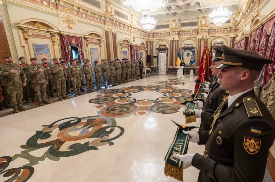 Володимир Зеленський вручив «Золоту Зірку» родині загиблого Владислава Бомбели з Вінниччини