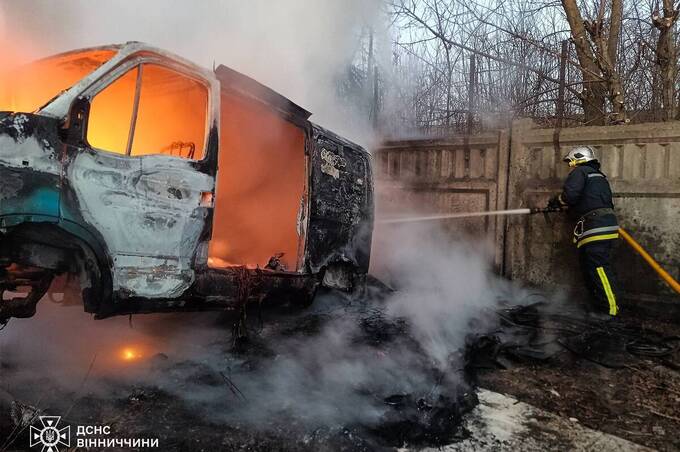 У Котюжинцях травмувалась жінка, намагаючись самотужки загасити пожежу