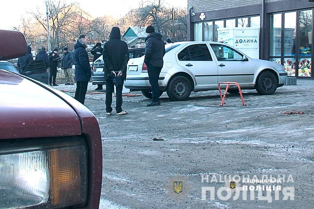 У Вінниці оперативники затримали групу квартирних злодіїв