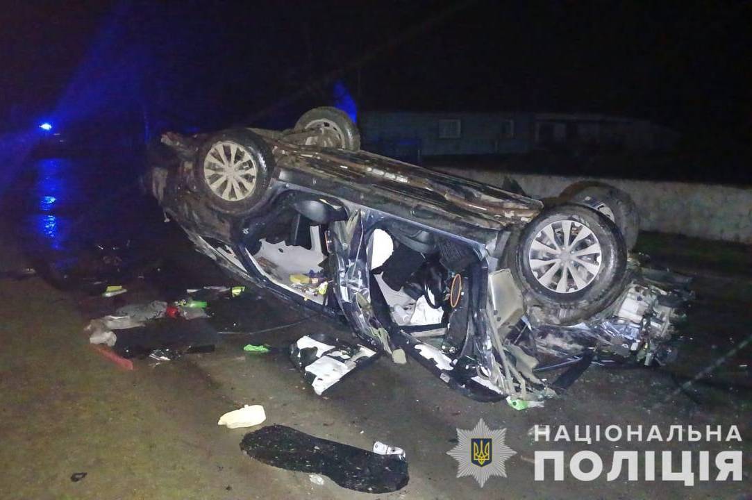 На Вінниччині сталось дві серйозні ДТП, у яких травмувалися дорослі та дитина: подробиці