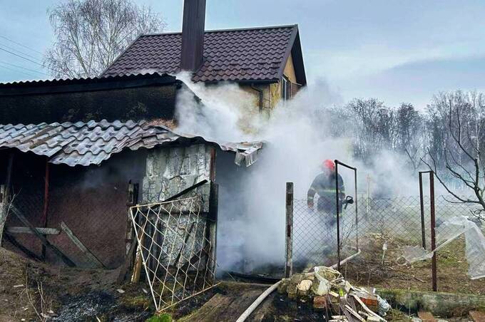 Через несправність пічного опалення загорілись будинки на Вінниччині: подробиці