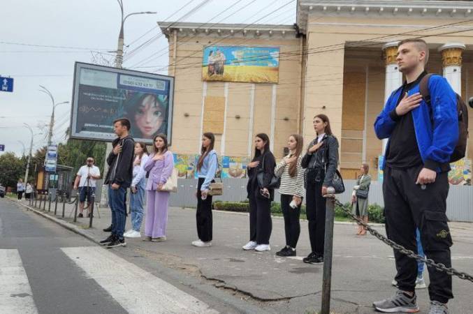 Вінницький досвід запровадження "хвилини мовчання" став прикладом для всієї України