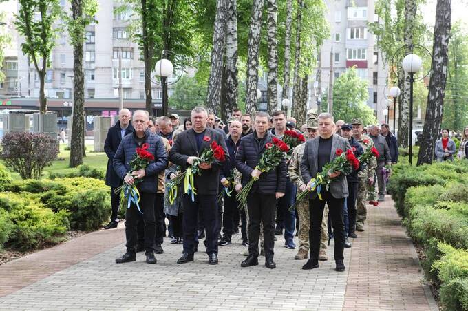 У День пам'яті та перемоги над нацизмом у Вінниці вшанувала пам'ять героїв Другої світової війни