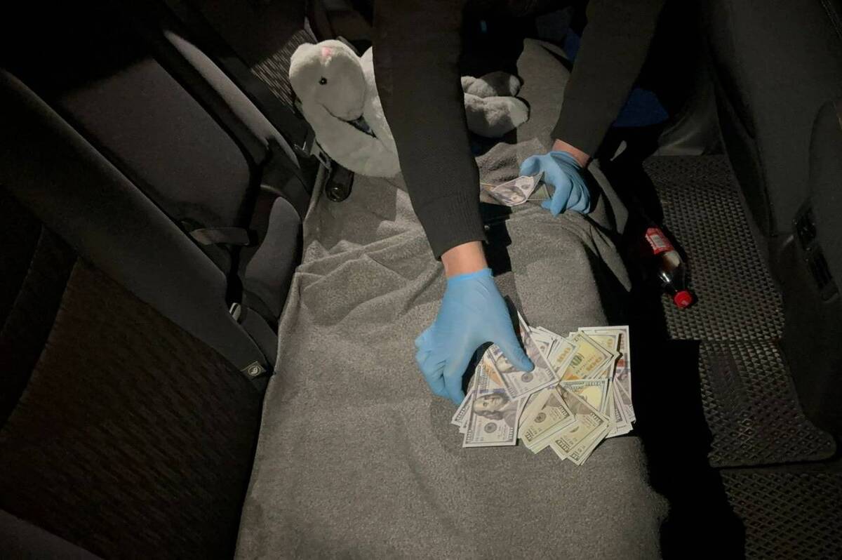 На Вінниччині вчительку географії викрили у схемі незаконної переправи військовозобов'язаних