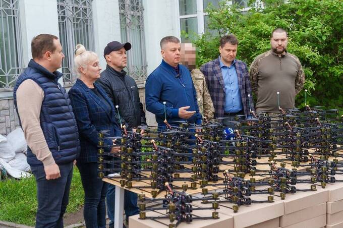 Ще 100 FPV-дронів для захисників передав Міжрегіональний координаційний гуманітарний штаб