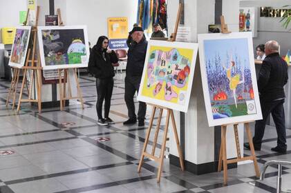 У Вінниці відкрили виставку «Гарпун»: історії війни очима дітей 