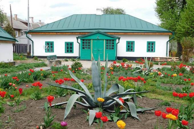Музей Коцюбинського запрошує на безкоштовну екскурсію для пільгових категорій
