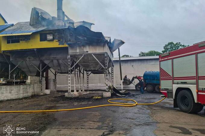 Минулої доби надзвичайники Вінниччини ліквідували займання у зерноочисному комплексі та будинку