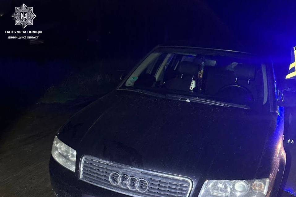 На Вінниччині 22-річний пасажир намагався підкупити поліцію, щоб "врятувати" 17-річного водія