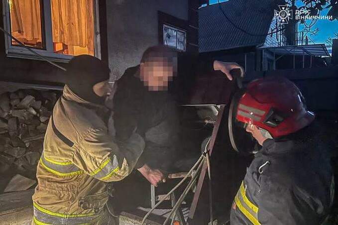 У Гнівані чоловік впав у колодязь глибиною понад 10 метрів