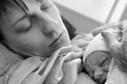 У Рівному вперше народився малюк, зачаття якого відбулося після загибелі батька-військового (відео) У Рівному вперше народився малюк, зачаття якого відбулося після загибелі батька-військового (відео)