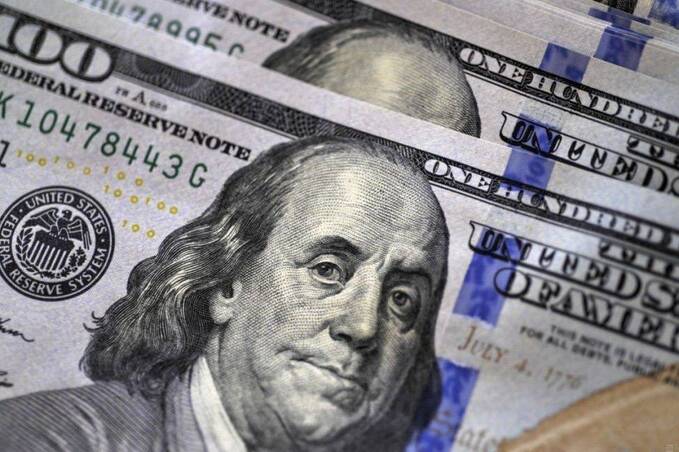 НБУ оновив курс валют: скільки коштує євро, долар та злотий у понеділок, 2 червня