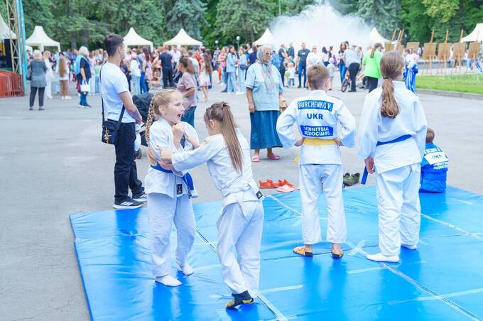 Олімпійський день у Вінниці: як спорт об’єднав дітей, тренерів і ціле місто