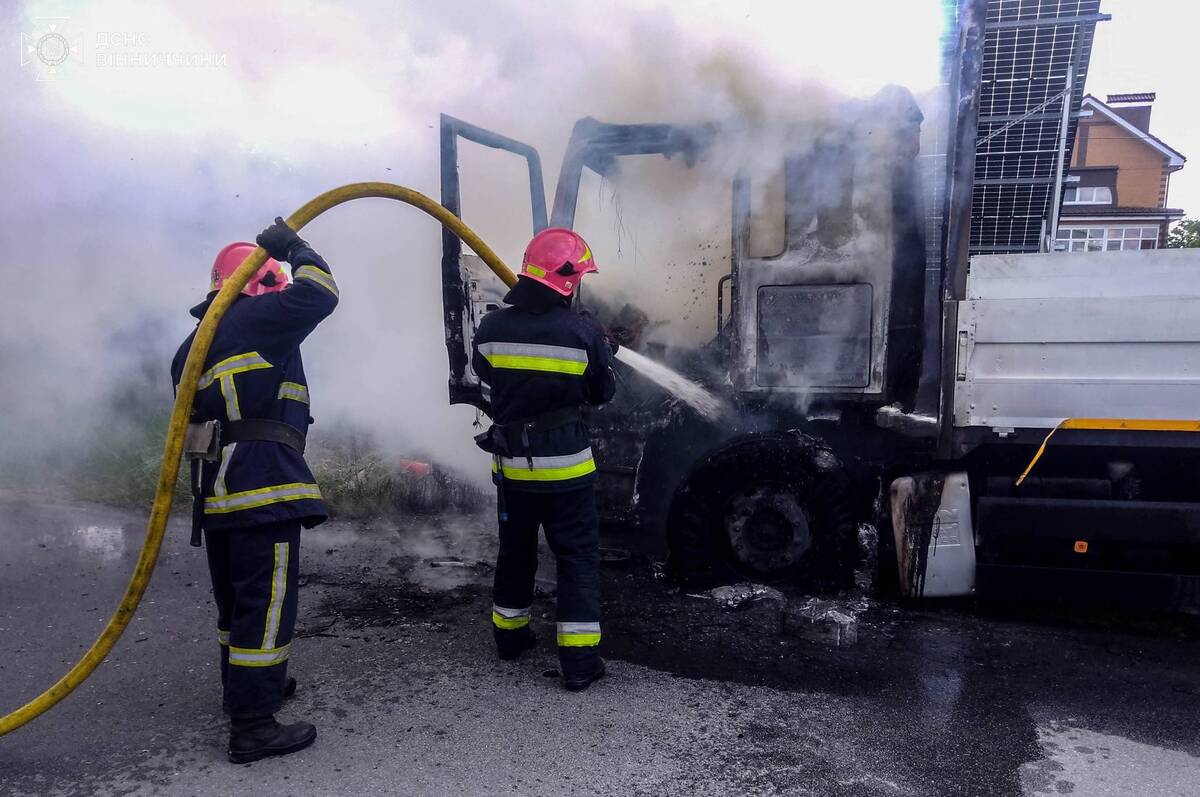 Минулої доби рятувальники Вінниччини приборкали сім пожеж
