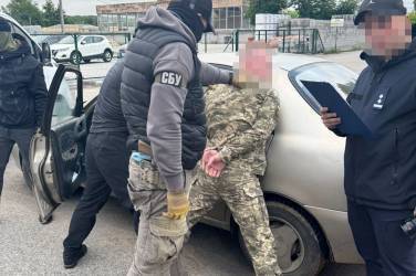 Втеча на надувному матраці: правоохоронець з Вінниччини хотів вивезти ухилянта за $4000