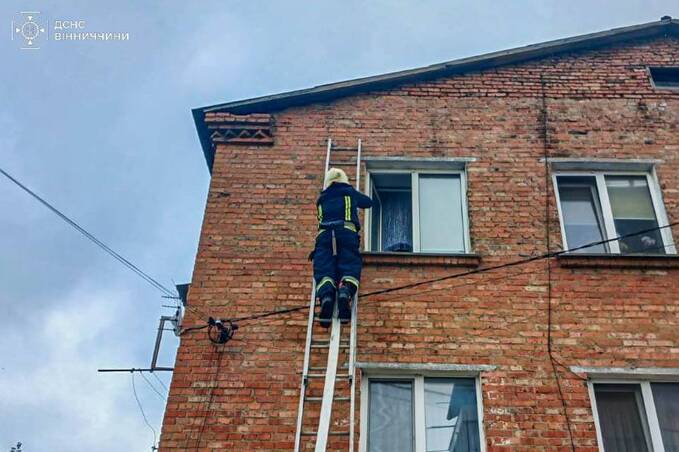 За добу на Вінниччині ліквідували 11 пожеж: серед них — житлові будинки