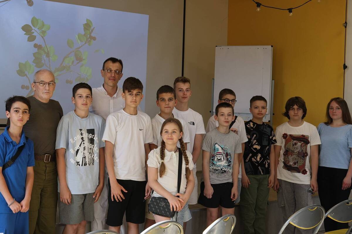Андрій Опанасюк підтримав безкоштовний курс 3D-графіки для дітей військових у Вінниці: відбулася підсумкова зустріч учасників
