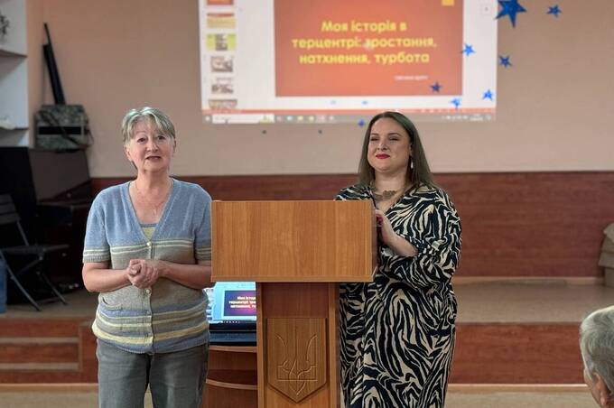 Вінницькі пенсіонери успішно освоїли цифрову грамотність: випускники отримали сертифікати