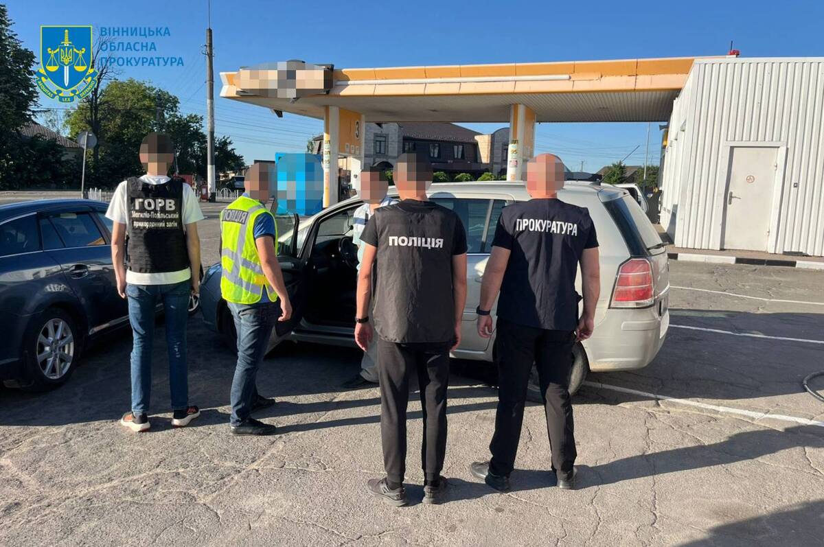 За $14 000 — через кордон: на Вінниччині викрили чоловіка, який організовував втечі призовників до Молдови