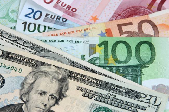 НБУ оновив курс валют: скільки коштує євро, долар та злотий у четвер, 10 липня