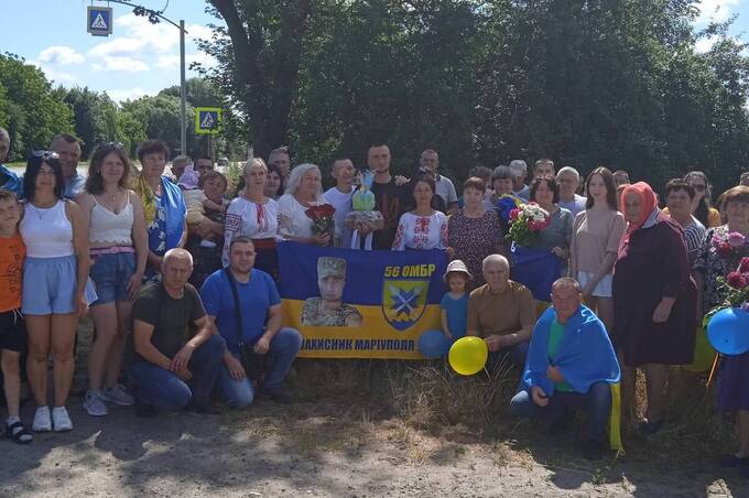 Повернення додому: у Селищенському старостинському окрузі зустріли Героя (фото)