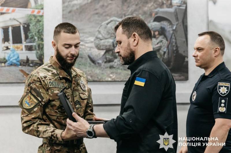 Поліцейського з Вінниччини Андрія Калюженка нагородили відзнакою МВС
