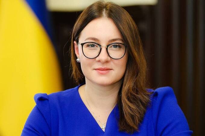 Вперше за останні 15 років жінка очолила Уряд в Україні: що про неї відомо