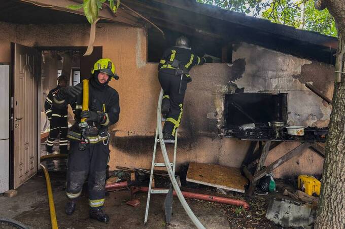 У Вінниці під час пожежі врятували 62-річного чоловіка — не розумів, що горить (відео)