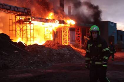 Вінницький бізнес допоможе з працевлаштуванням людям, які втратили роботу через ворожу атаку 16 липня Вінницький бізнес допоможе з працевлаштуванням людям, які втратили роботу через ворожу атаку 16 липня