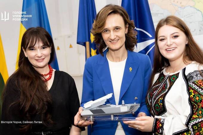 У парламенті Литви відкрилася виставка вінничанки Діани Подолянчук (фото)