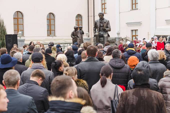 Сьогодні вінничани вшанували пам'ять Великого Кобзаря 