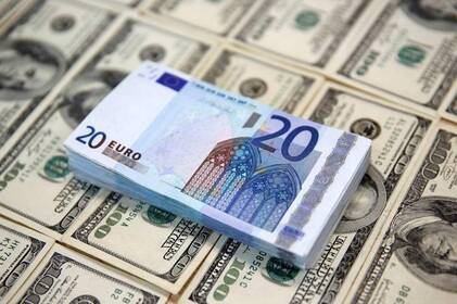 НБУ оновив курс валют: скільки коштує євро, долар та злотий у понеділок, 18 серпня