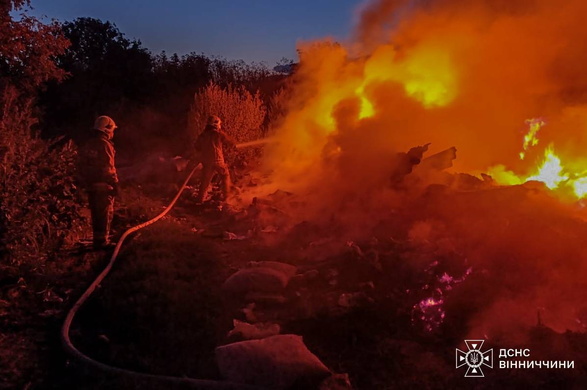 За добу на Вінниччині – 16 пожеж: постраждала жінка, згорів автомобіль