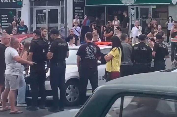 Поліцейські роз’яснили обставини інциденту на Замостянській у Вінниці