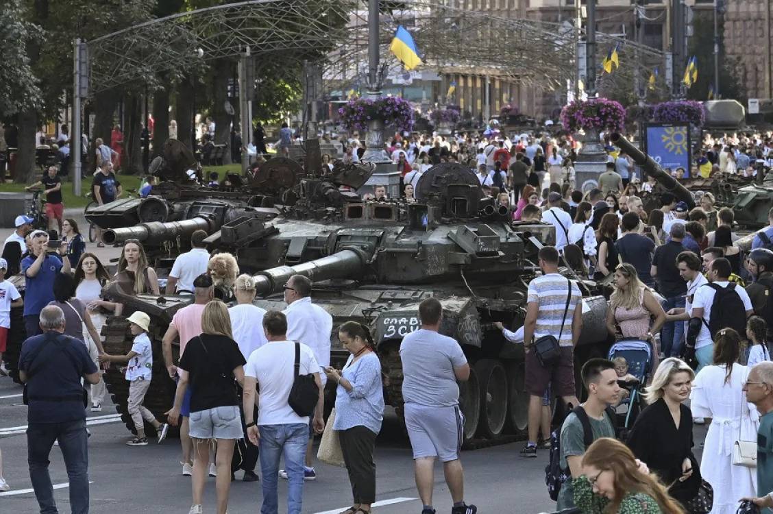 Масові заходи в Україні тепер потрібно погоджувати з військовими