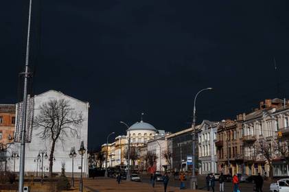 У Вінниці надзвичайно сильний вітер з поривами до 28 м/с очікується упродовж всієї доби