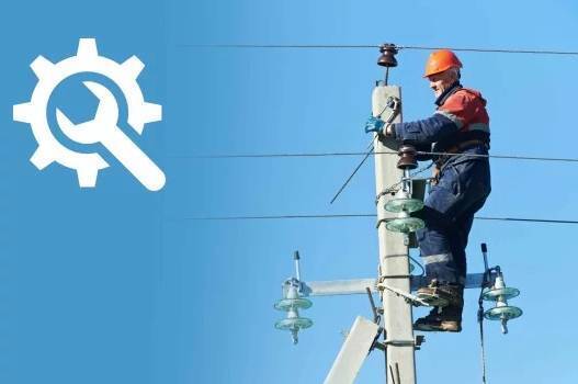 Ліквідація наслідків нічної атаки: рятувальники та комунальники працюють у посиленому режимі