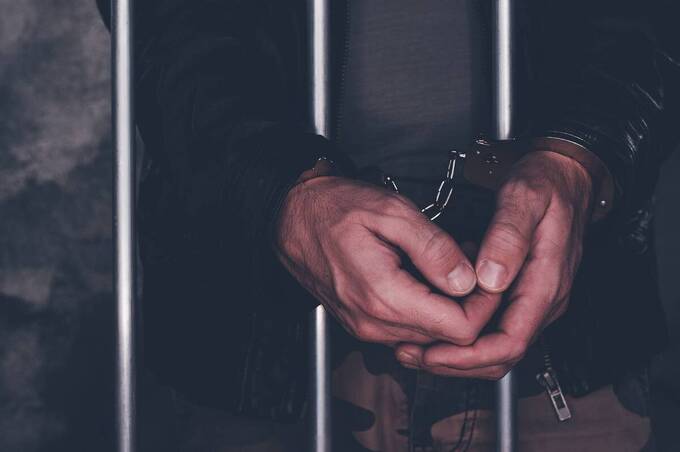 На Вінниччині затримали двох чоловіків, які пограбували заклад харчування