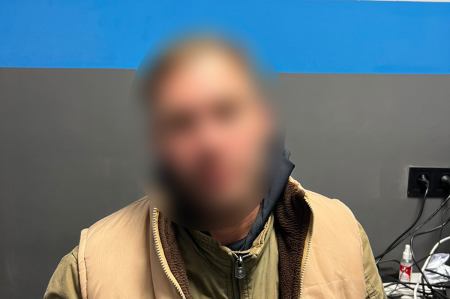 У Гайсині чоловік убив знайомого під час застілля: підозрюваного затримали