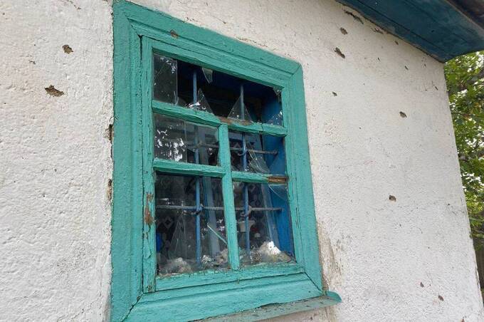 Сьогодні вночі ворожий дрон пошкодив будинки у Бершадській громаді (фото)