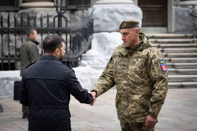 Зеленський нагородив Олексія Мазура з Вінниччини орденом «За мужність» III ступеня