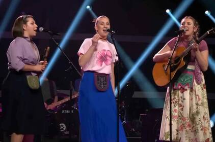 Тріо ELBA, у складі якого вінничанка, підкорило всіх тренерів німецького "Голосу" (відео)
