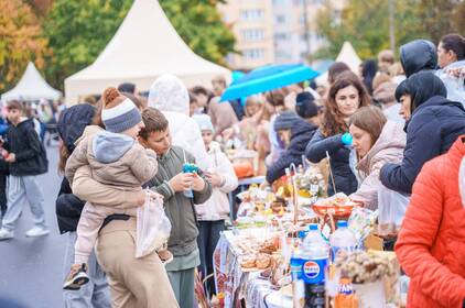 Шкільні ярмарки добра у Вінниці: три ліцеї об’єдналися заради допомоги захисникам
