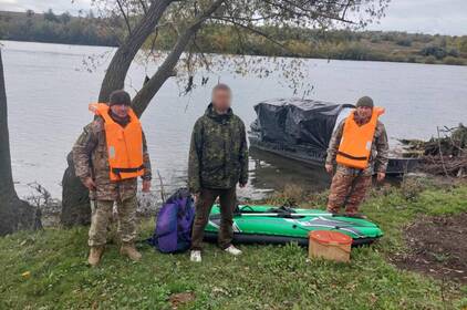 Каякер із Полтавщини намагався переплисти Дністер і потрапив у руки прикордонників