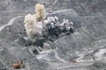 Вінничан попереджають про планові вибухи на Стрижавському гранітному кар'єрі 16 жовтня