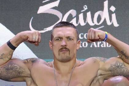 Усик готується до повернення: коли чемпіон знову вийде на ринг